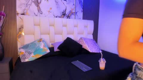 sophiaa10 online show from 05.28.26