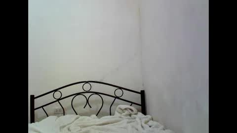 Snapshot of sophialaurel chatting on 09.11.25 sophialaurel online show from 09.11.25