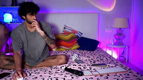 SophiaSapphire online show from 03.01.26