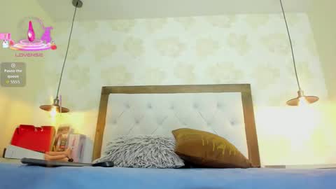 S O P H I A  online show from 01.13.26