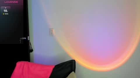 Snapshot of sophiazilla chatting on 11.09.25 Sophia Smith online show from 11.09.25