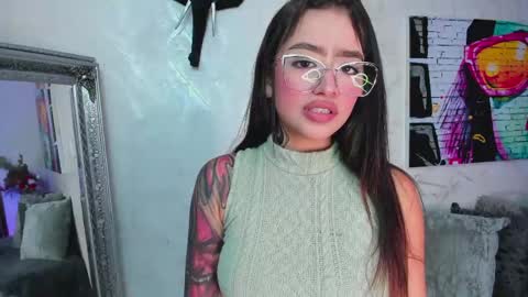 Snapshot of sophicarter_ chatting on 05.29.26 online show from 05.29.26