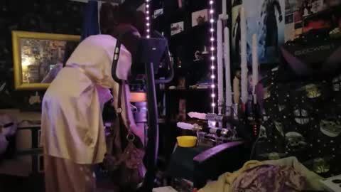 Sophie Satin1980 online show from 03.28.26