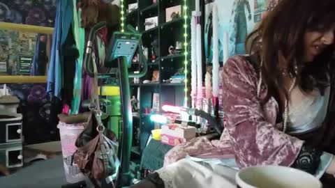 Sophie Satin1980 online show from 03.31.26