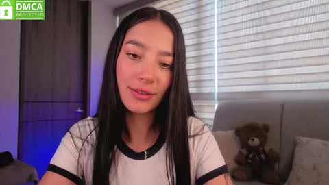 Sophie  online show from 01.05.26