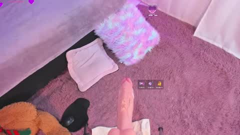 Snapshot of sophie_bunny1 chatting on 03.06.25 Sophie online show from 03.06.25