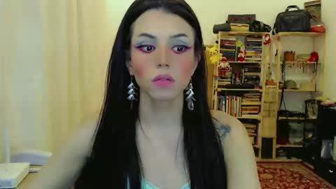 Sophie Fantasys online show from 11.22.25