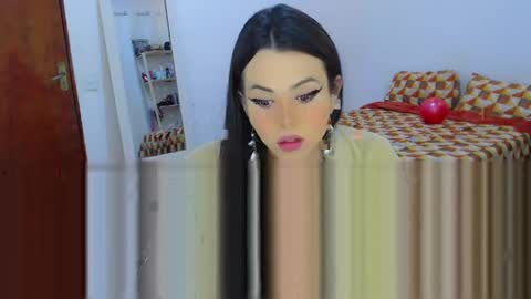 Sophie Fantasys online show from 05.18.26