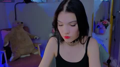 sophie_nomenal_ online show from 10.27.25