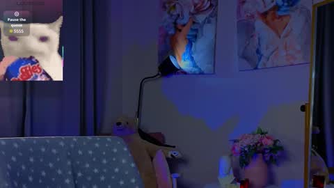 sophie_nomenal_ online show from 11.25.25