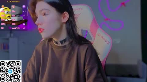 sophie_nomenal_ online show from 02.27.26