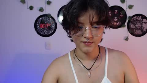 sophie_ross1 online show from 10.18.25