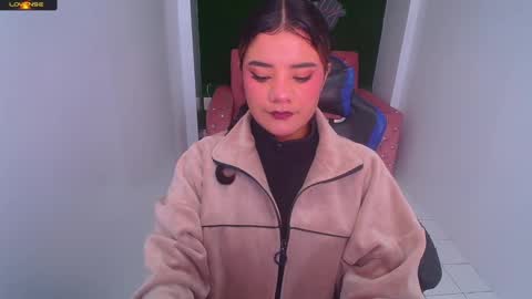 Snapshot of sophie_t_ chatting on 01.17.25 Sofia online show from 01.17.25