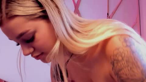 Sophie online show from 03.25.26