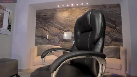 Sophie online show from 11.13.25