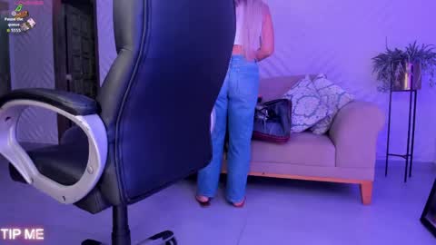 Sophie online show from 04.17.26