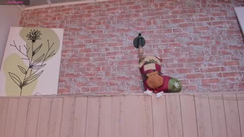 Snapshot of sophiebenson_ chatting on 12.11.24 Sophie online show from 12.11.24