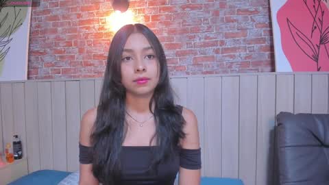 Snapshot of sophiebenson_ chatting on 01.09.25 Sophie online show from 01.09.25