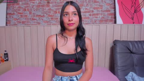 Snapshot of sophiebenson_ chatting on 01.31.25 Sophie online show from 01.31.25