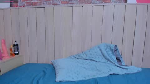 Snapshot of sophiebenson_ chatting on 03.01.25 Sophie online show from 03.01.25