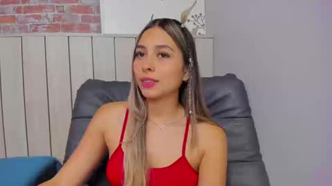 Snapshot of sophiebenson_ chatting on 09.12.25 Sophie online show from 09.12.25