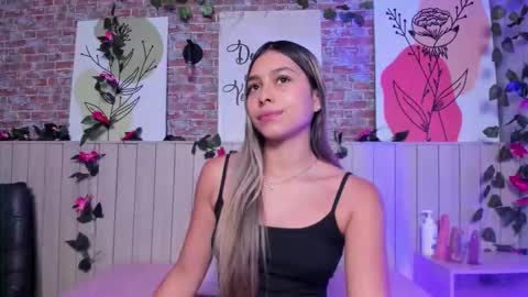 Snapshot of sophiebenson_ chatting on 03.13.26 Sophie online show from 03.13.26