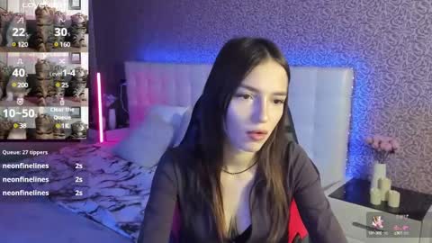 Snapshot of sophiecherrie chatting on 02.05.25 Sophie online show from 02.05.25