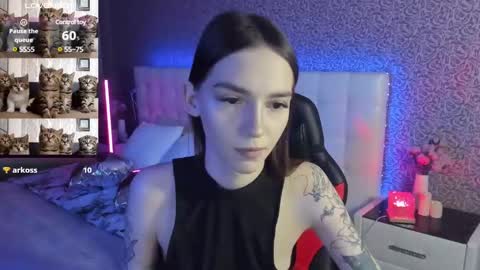 Snapshot of sophiecherrie chatting on 02.28.25 Sophie online show from 02.28.25