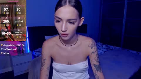 Snapshot of sophiecherrie chatting on 10.05.25 Sophie online show from 10.05.25