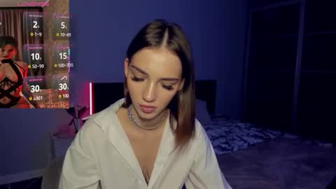 Snapshot of sophiecherrie chatting on 11.14.25 Sophie online show from 11.14.25