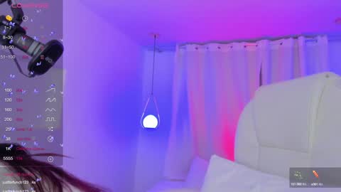 Snapshot of sophiecherry_ chatting on 01.04.25 Sophie IG sophiecherry es online show from 01.04.25