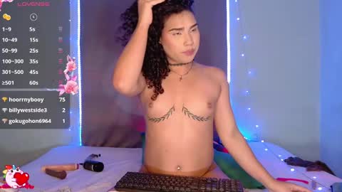 Snapshot of sophiee_sweets chatting on 12.20.24 Shophiee online show from 12.20.24