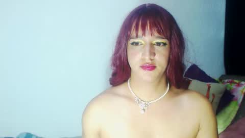 sophiehillsxo online show from 02.02.25