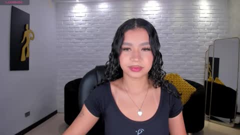 Sophie Houston online show from 12.17.25