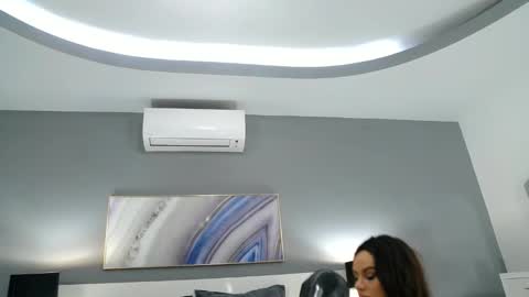 Snapshot of sophiejoulia chatting on 01.27.25 Sophie online show from 01.27.25