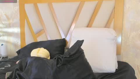 Sophie online show from 01.30.25