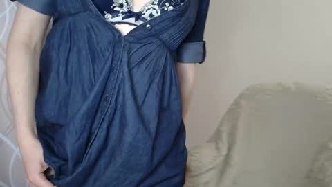 Snapshot of sophiemisss chatting on 10.05.25 Sophiemisss online show from 10.05.25