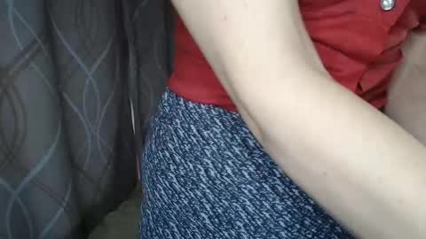 Snapshot of sophiemisss chatting on 10.28.25 Sophiemisss online show from 10.28.25