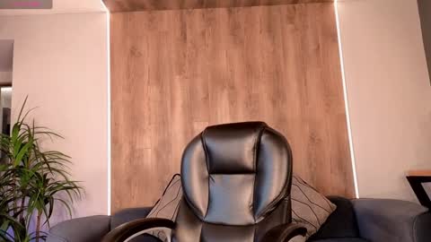 Snapshot of sophiepalmerx chatting on 01.27.25 Sophie Palmer online show from 01.27.25