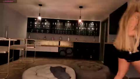 Snapshot of sophiepalmerx chatting on 02.15.25 Sophie Palmer online show from 02.15.25