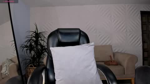 Snapshot of sophiepalmerx chatting on 02.24.25 Sophie Palmer online show from 02.24.25