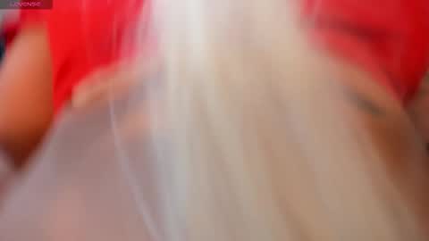 Snapshot of sophiepalmerx chatting on 11.28.25 Sophie Palmer online show from 11.28.25