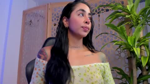 sophierooy online show from 02.05.25