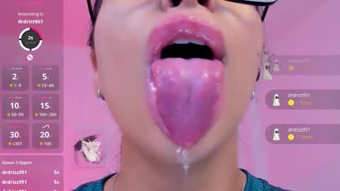 sophierooy online show from 11.19.25