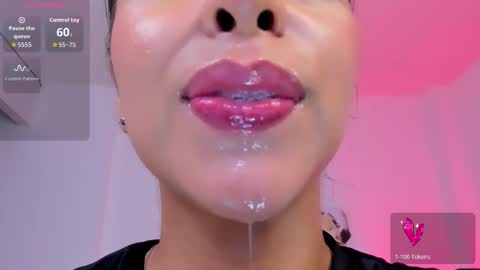 Snapshot of sophierooy chatting on 02.13.26 sophierooy online show from 02.13.26