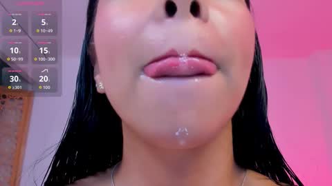 Snapshot of sophierooy chatting on 03.06.26 sophierooy online show from 03.06.26