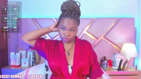 Snapshot of sophiesinclair chatting on 03.16.26 Sophie online show from 03.16.26