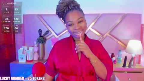 Snapshot of sophiesinclair chatting on 03.20.26 Sophie online show from 03.20.26