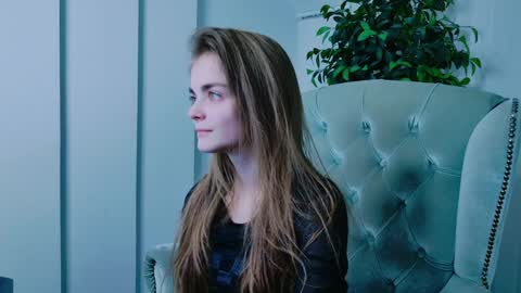 Sophie and my bestie Mandy    online show from 12.01.24