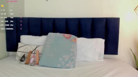 sophieturner_mg online show from 09.26.25